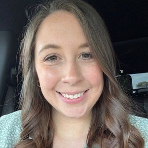 Meet your Posher, Makayla